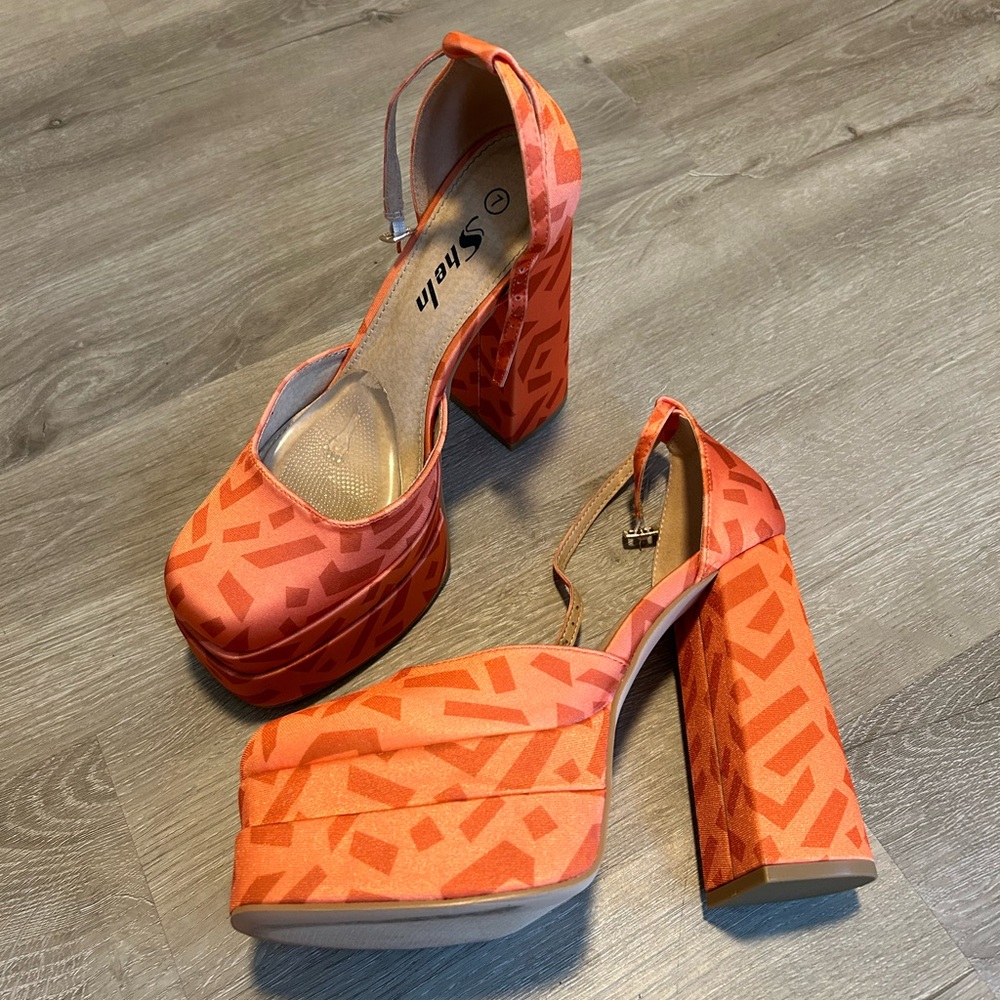 Size 7 platform heels